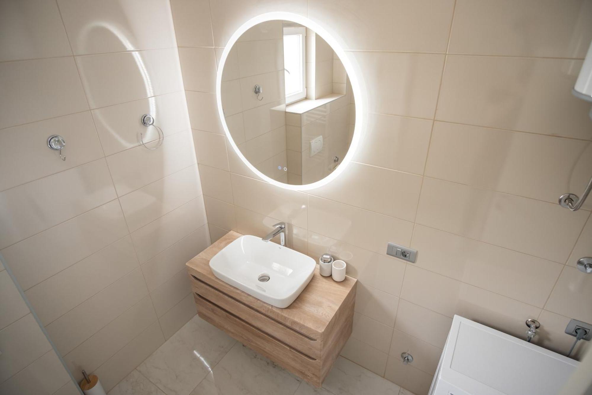 Natura Apartmani Ljubuski Luaran gambar
